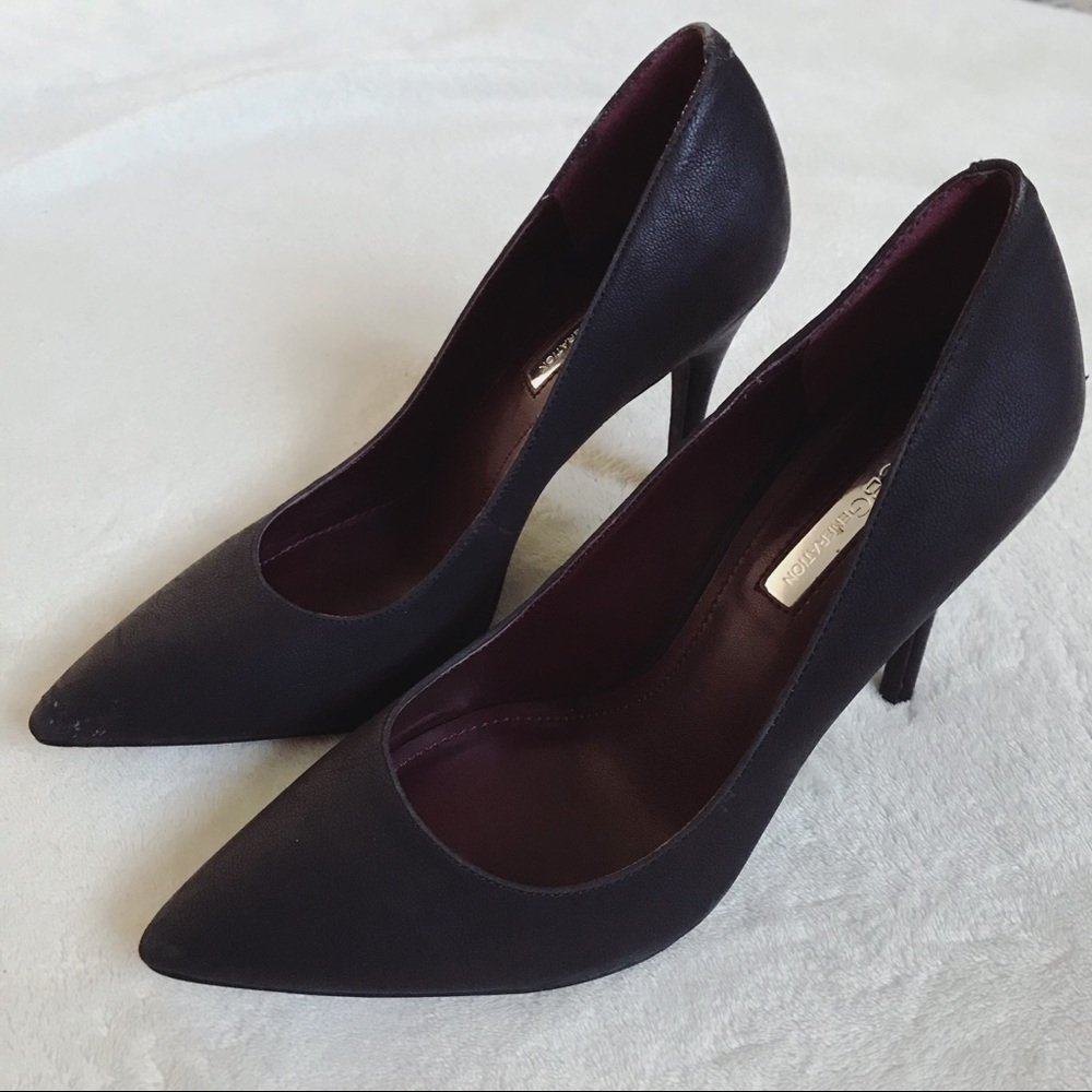 🌞 2/$20 BCBGeneration Classic Black Heels